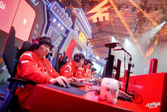 他在此线能 他在此线能