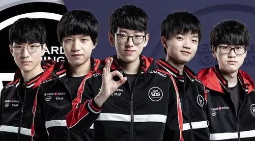 內外呼應 內外呼應